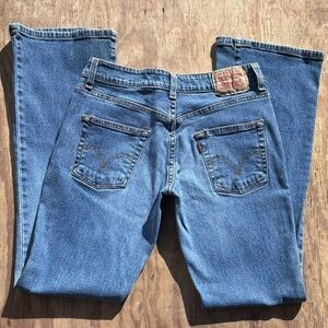 Vintage Levi’s 518 Super Low Bootcut Jeans!